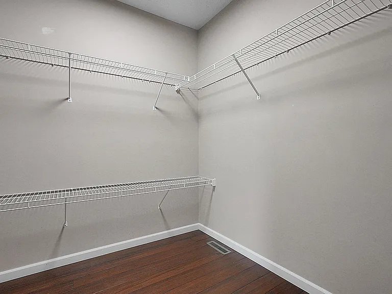 7961 Pinehill Rd — Photo 15