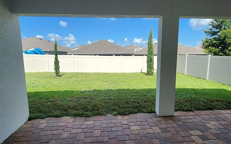 2062 Suwannee Banks St — Photo 18