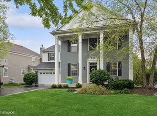 507 Horizon Dr W, St Charles, IL 60175