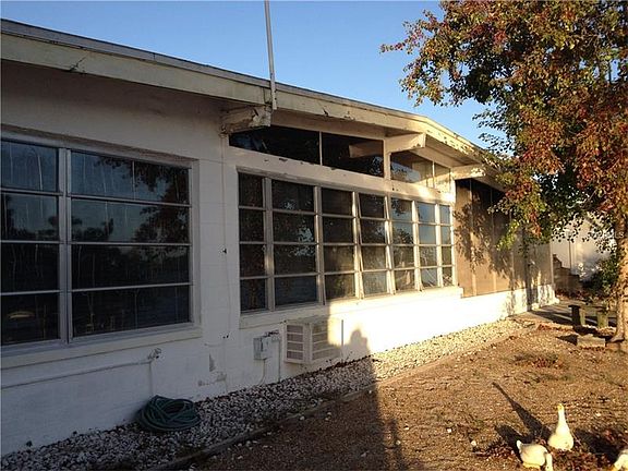 5th image of 7832 Causeway Blvd S