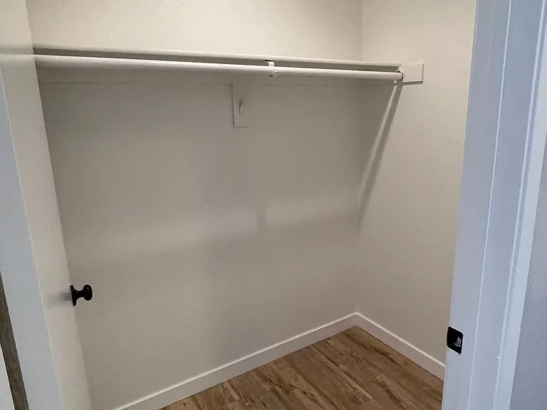1823 Holmby Ave — Photo 7