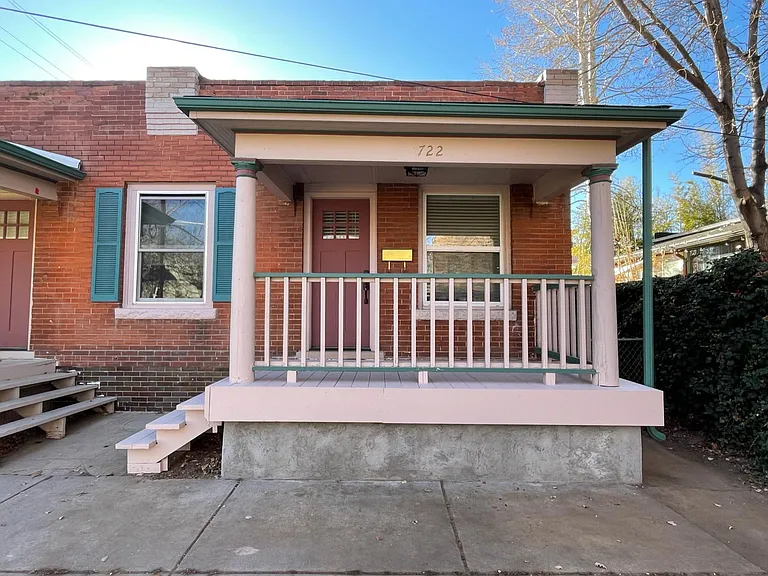 722 E Florida Ave — Photo 2