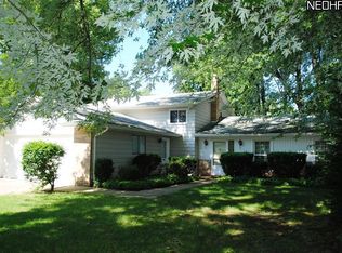 27930 Andorra Dr, North Olmsted, OH 44070