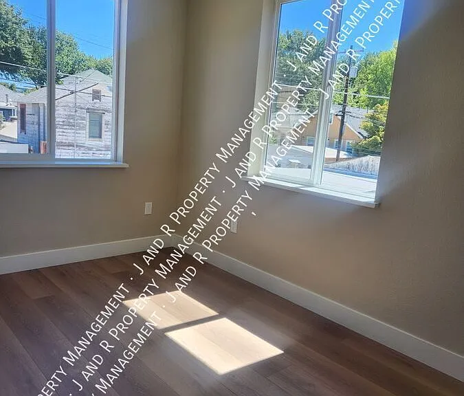 817 V St #2 — Photo 10