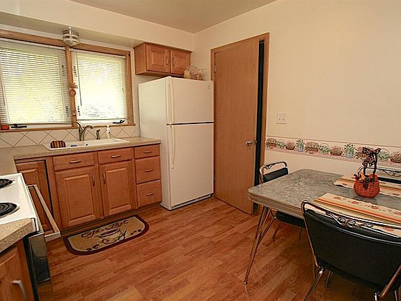 5th image of 8309 Aldrich Ave S