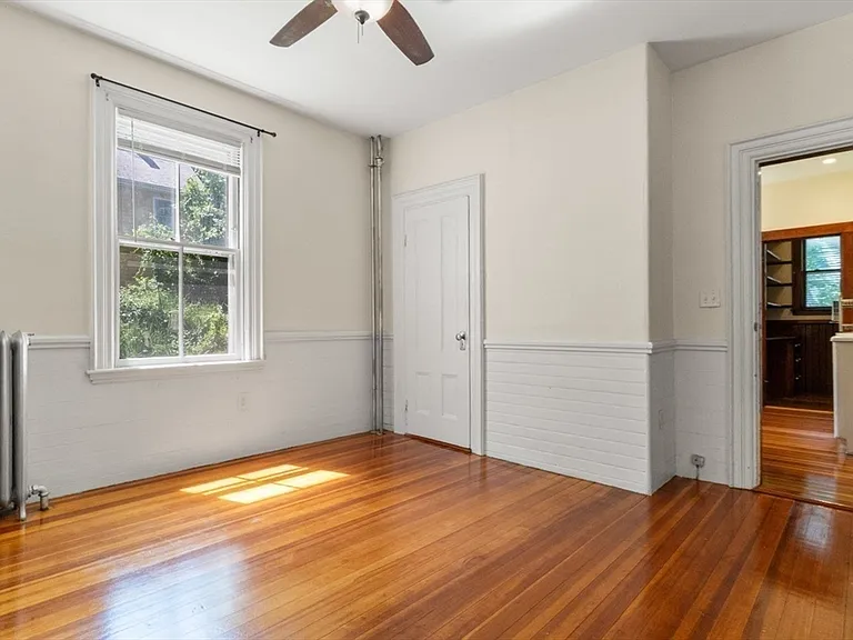 7 Burr St #1 — Photo 24