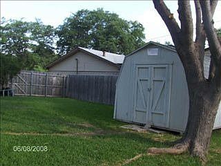 2nd image of 717 Echo Dr
