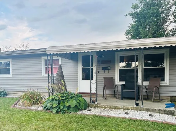 211 Franklin Ct, Bucyrus, OH 44820
