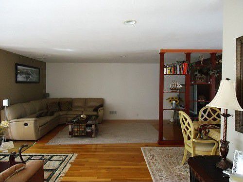 5th image of 349 W 21st St
