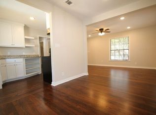 4236 Lisbon St, Fort Worth, TX 76107