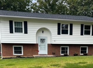 1109 Cherokee Trl, Covington, VA 24426