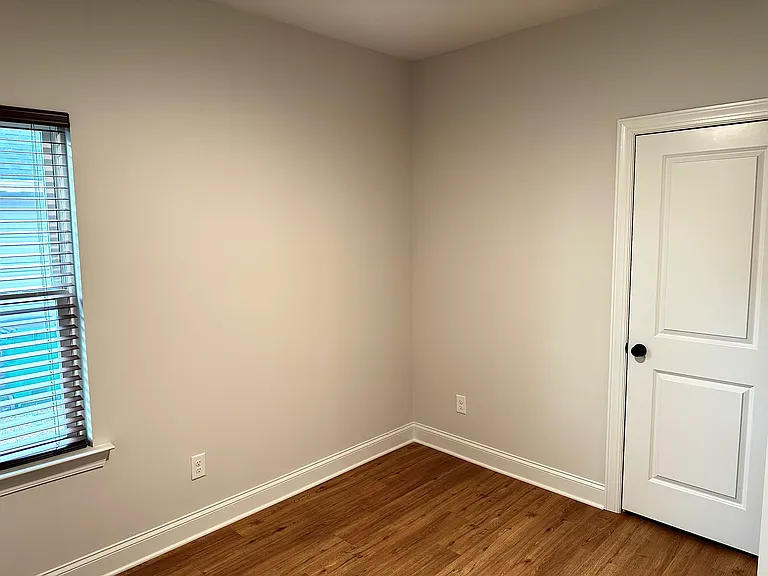 521 N Linwood Ave — Photo 33