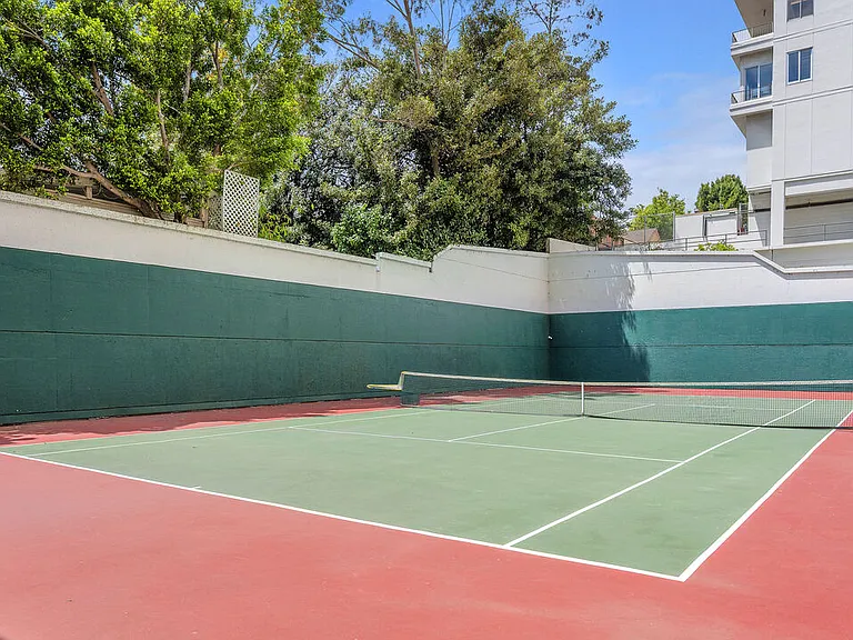 10535 Wilshire Blvd #1014 — Photo 23