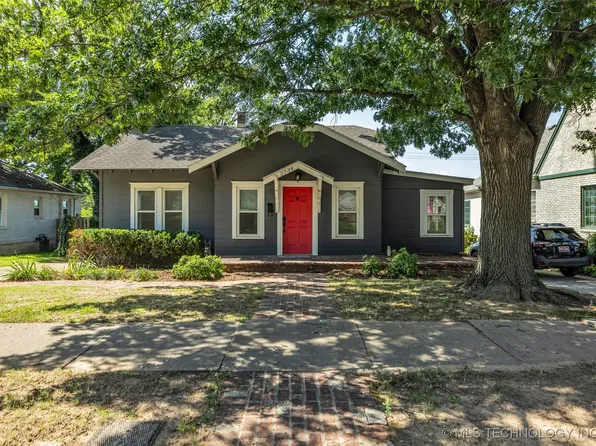 2734 E 14th Pl, Tulsa, OK 74104
