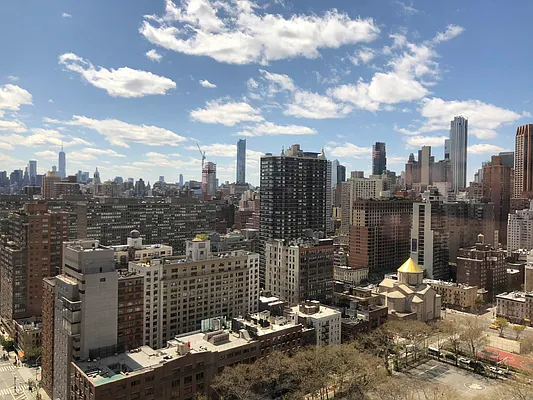 Rented by City Connections Realty | media 10