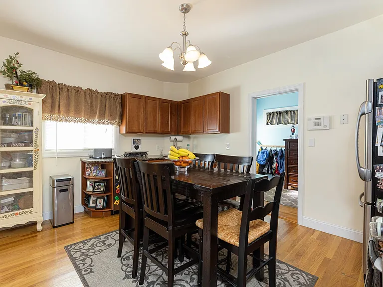 9 P St #1 — Photo 9