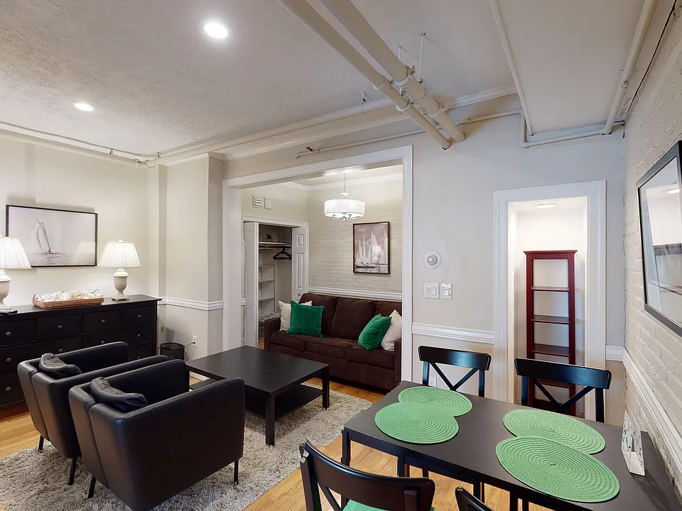 290 Beacon St #2