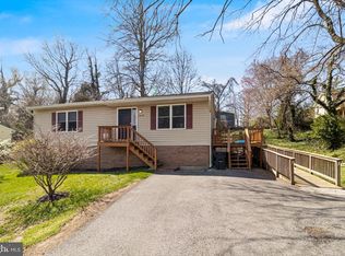 6236 8th St, Chesapeake Beach, MD 20732