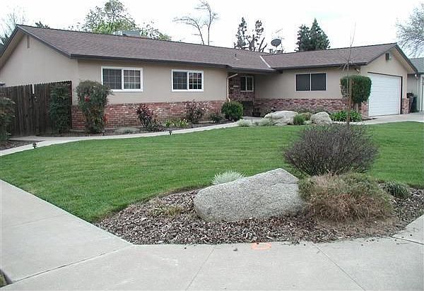 1st image of 2345 N 11th Ave