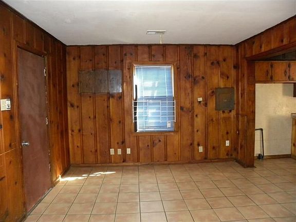 3230 Johnson Ave, Memphis, TN 38112