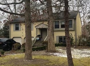 13 Chelsea Rd, Jackson, NJ 08527