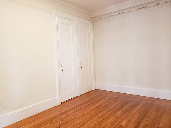 5th image of 510 W 110th St #4C7