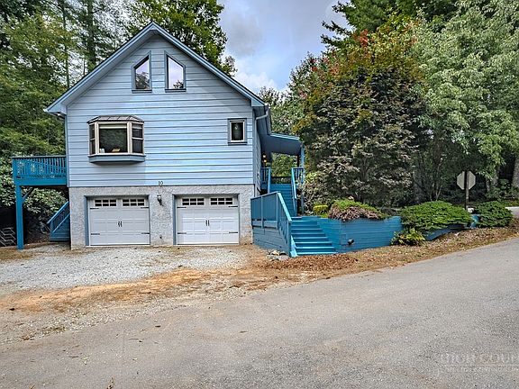 3rd image of 10 Valley Lane