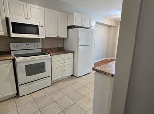 378 Morris St #4, Pembroke, ON K8A2L9