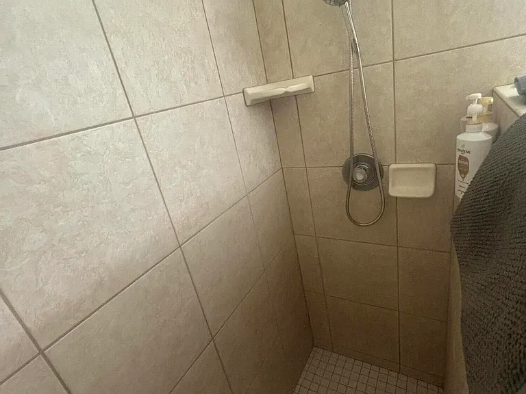 140 Lafayette Ln — Photo 16