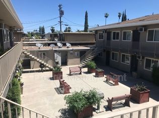 1312 E Bulldog Ln #B, Fresno, CA 93710