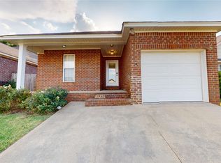 37 Ridgeview Dr, Millbrook, AL 36054