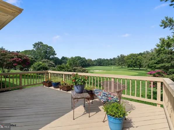 4507 Highland Green Ct, Alexandria, VA 22312