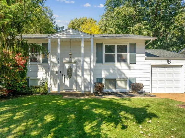 5311 Ville Angela Ln, Hazelwood, MO 63042