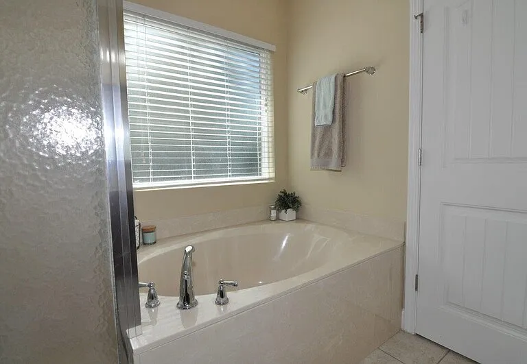 156 Cottonham Ct — Photo 18