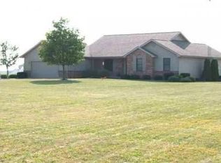 940 N Mineral Springs Rd, Greens Fork, IN 47345