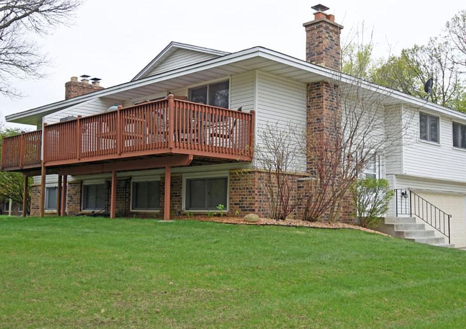 1st image of 12208 Oak Leaf Cir
