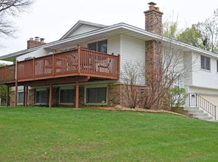12208 Oak Leaf Cir, Burnsville, MN 55337