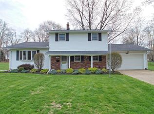 5455 Winfield Dr, Mentor, OH 44060