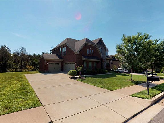 4th image of 2319 Carouth Ct