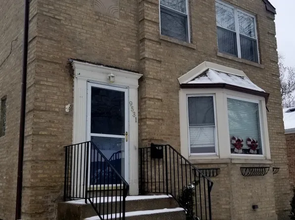 9531 S Harding Ave, Evergreen Park, IL 60805