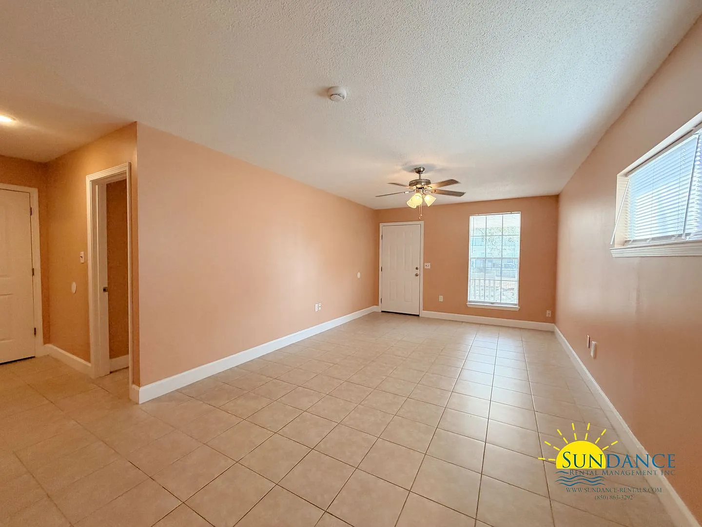Centrally located Pristine 1 Bedroom in Fort Walton Beach! — Photo 2