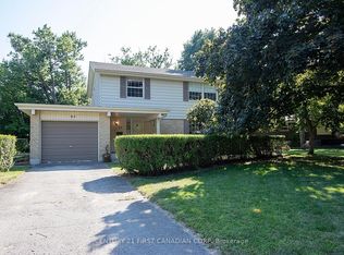 42 Naomee Cres, London, ON N6H3T4