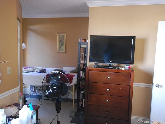 2nd image of 650 NW 86th Pl #3-202
