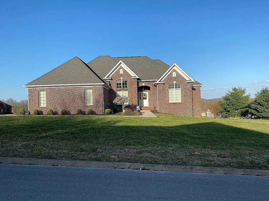 276 Clear Lake Dr photo 1