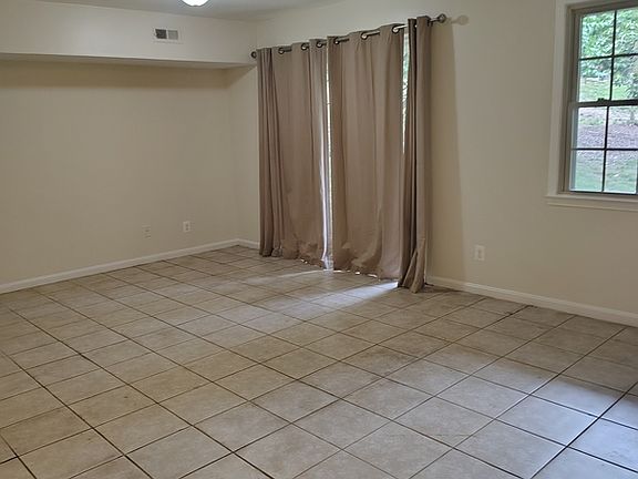 5th image of 5956 Westchester Park Dr #1