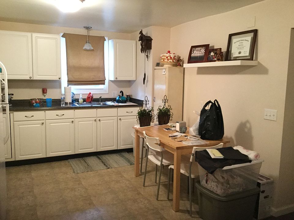 spacious eat-in kitchen