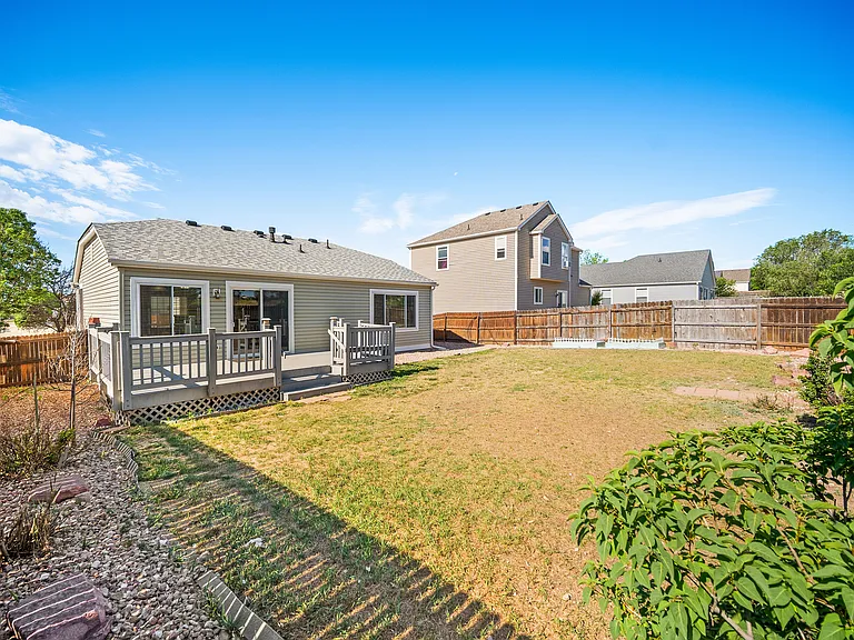 1355 Lords Hill Dr — Photo 28