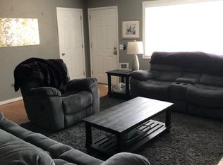 3242 1st St, Hubbard, OR 97032