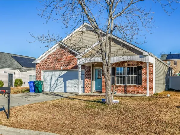 2088 Lauren Woods Dr, Winston Salem, NC 27127