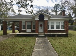 806 Bankhead Ave, Amory, MS 38821